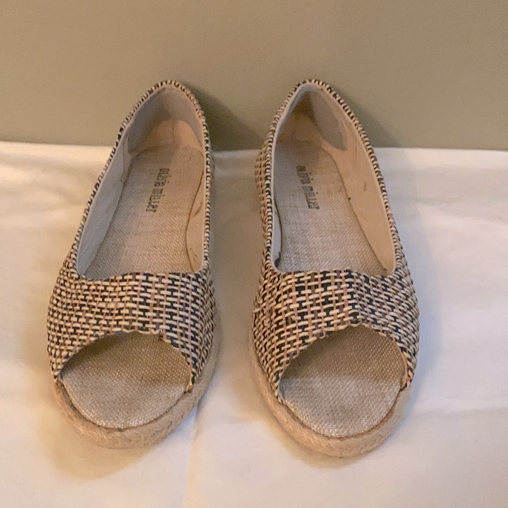 Gently loved linen flats